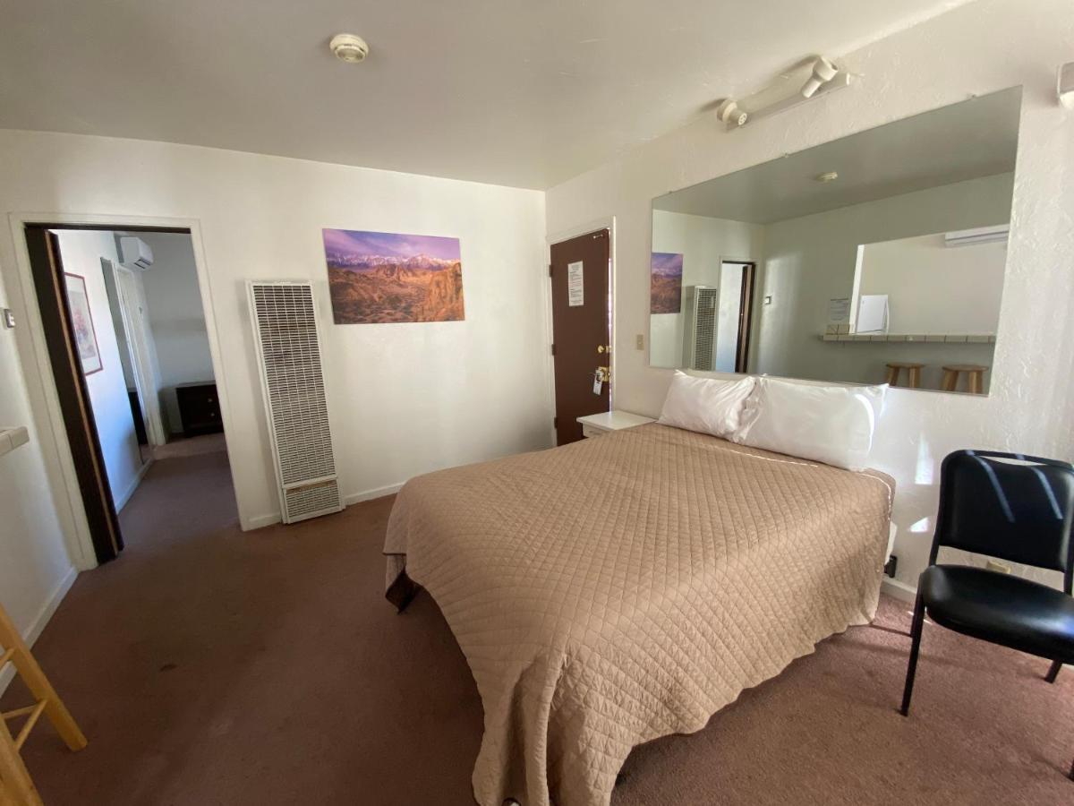 Bristlecone Motel บิกไพน์ ภายนอก รูปภาพ