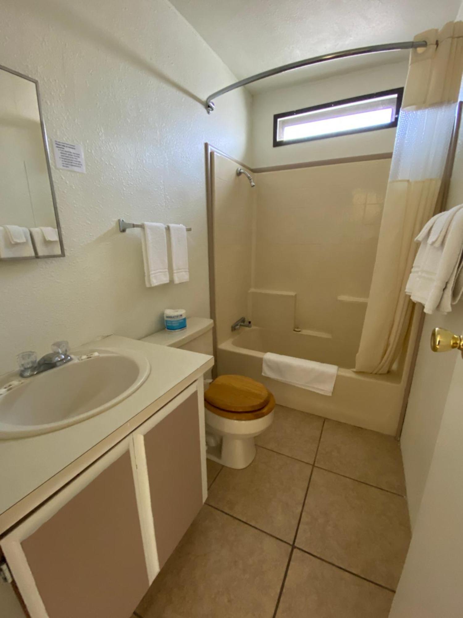 Bristlecone Motel บิกไพน์ ห้อง รูปภาพ